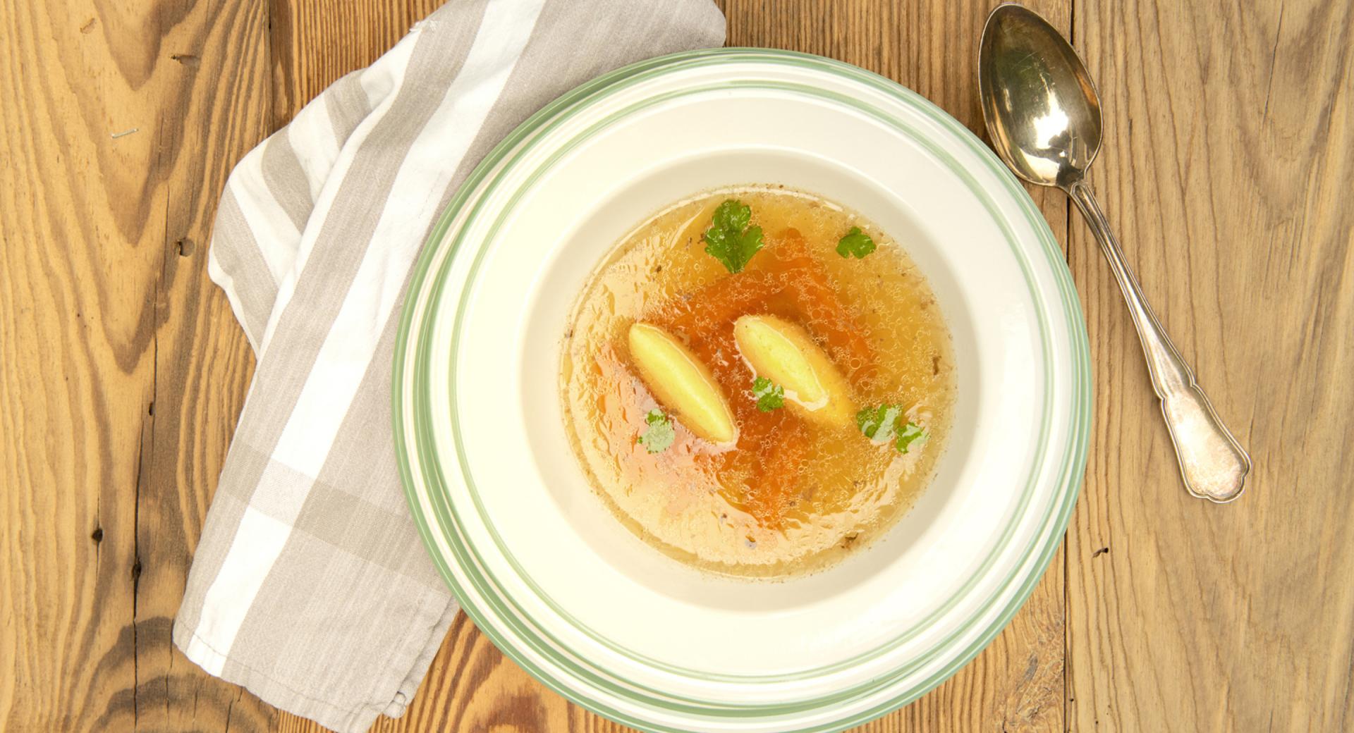 Carinthian beef soup with semolina dumplings