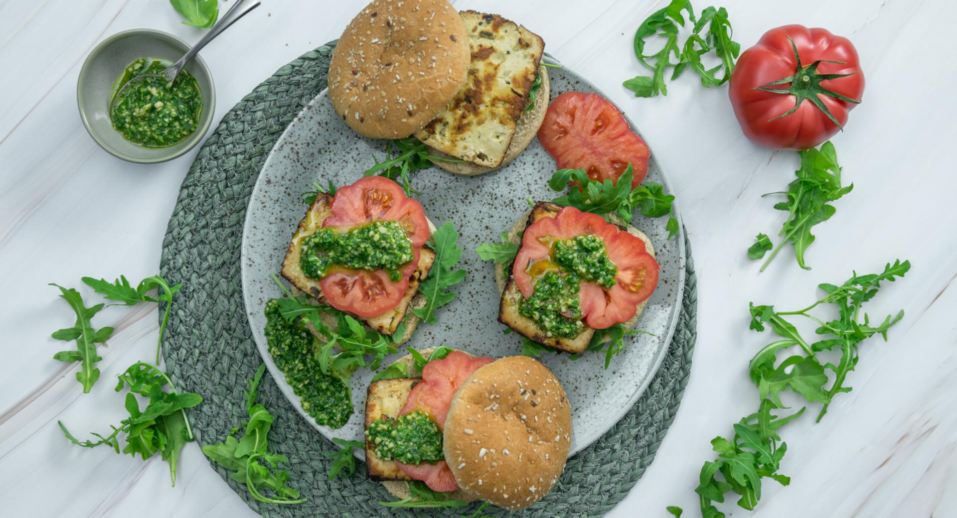 Burger with smoked tofu and pesto