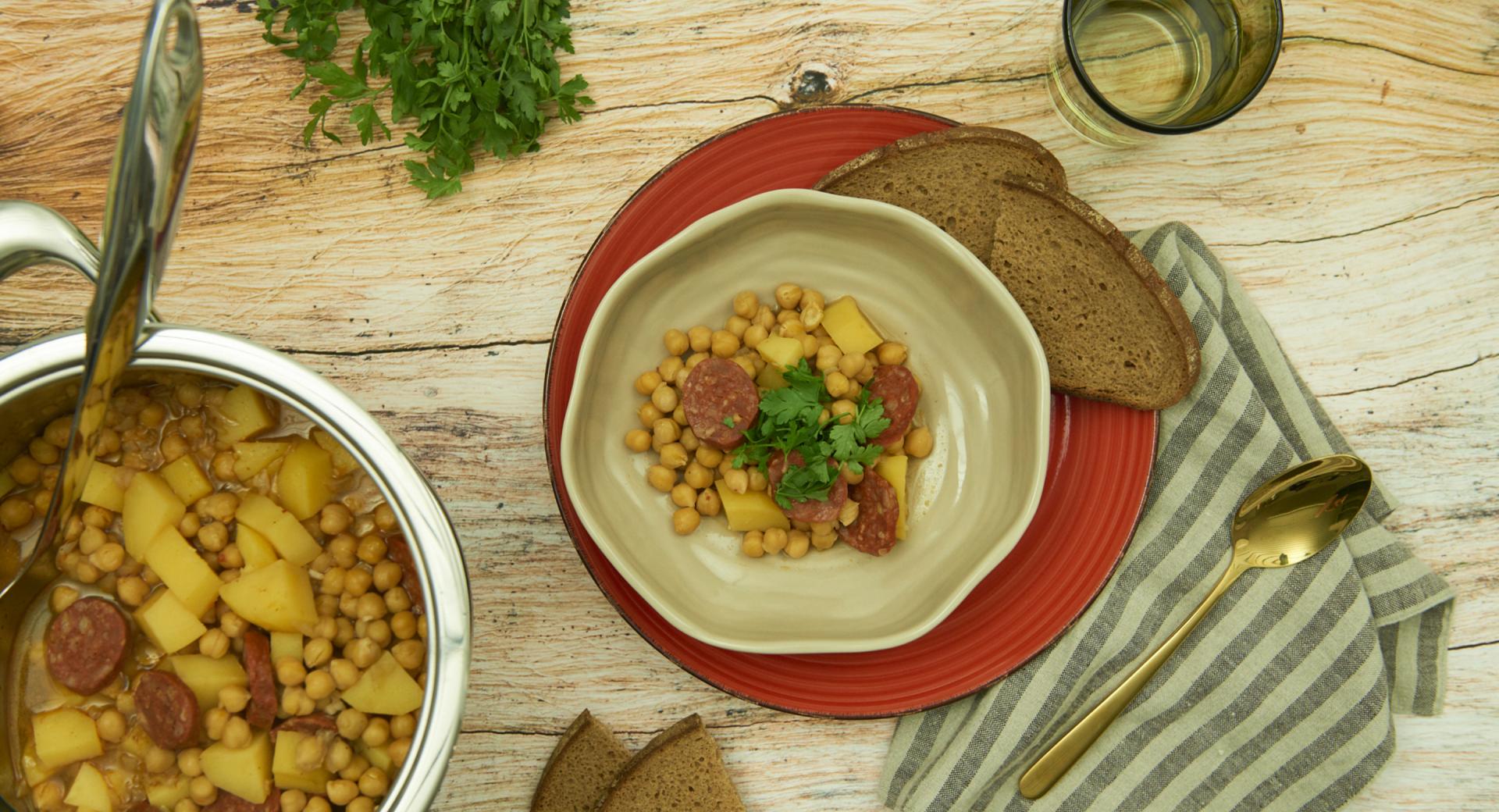 Spanish chickpea stew