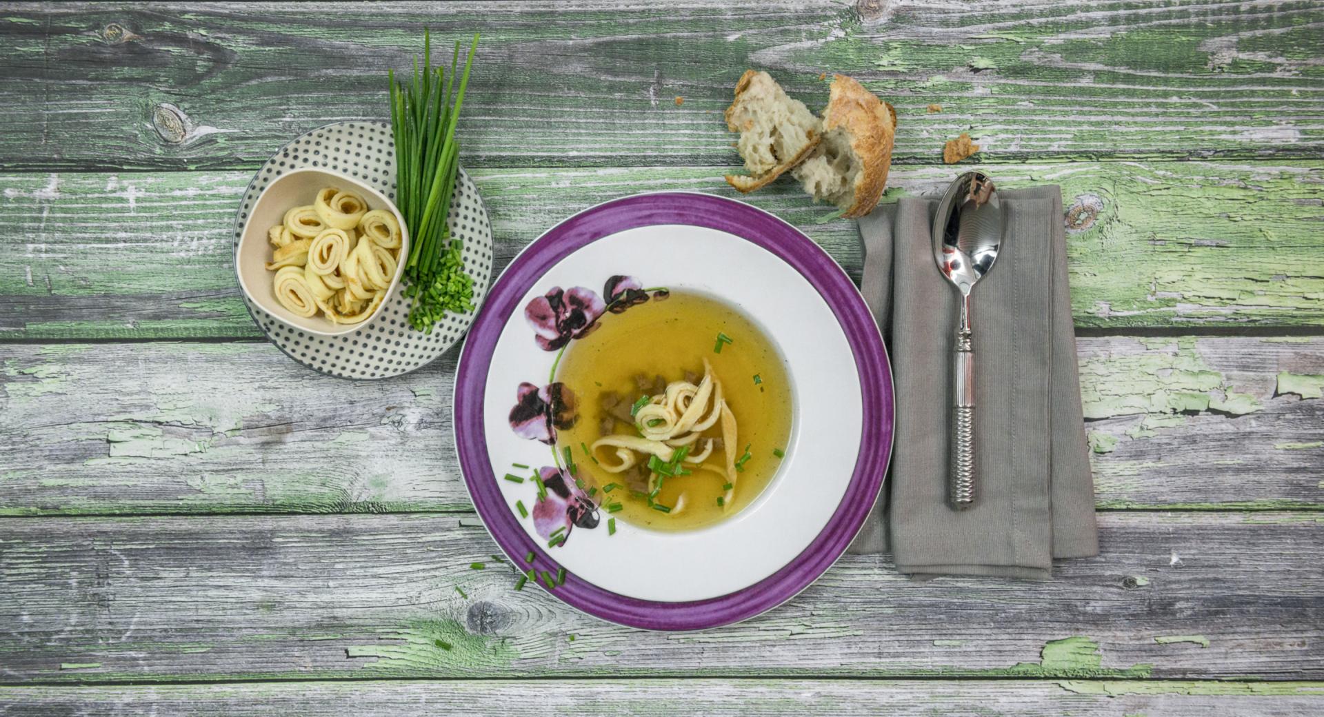 Bouillon with strips of pancake