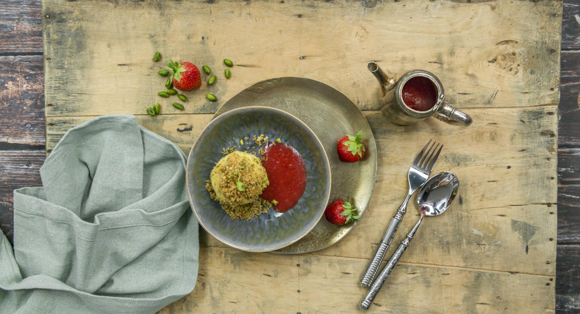 Semolina dumplings with pistachio crumble