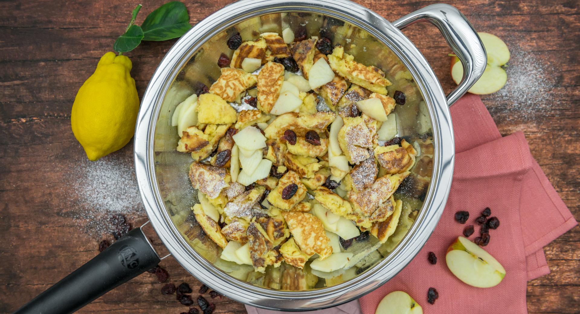 Caramelized apple Kaiserschmarrn