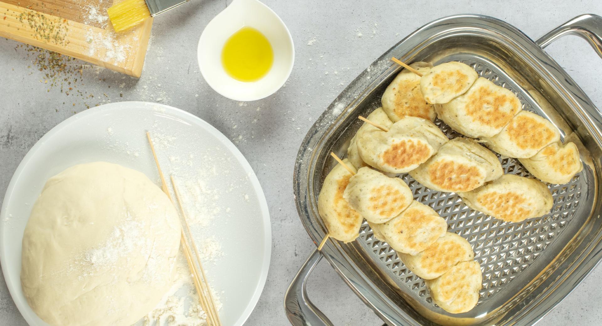 Pizza twist breads