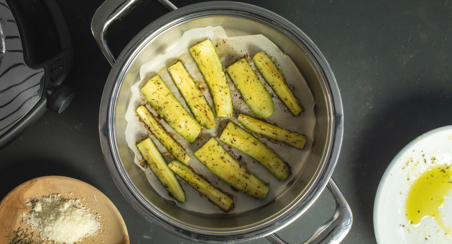 Baked zucchini strips