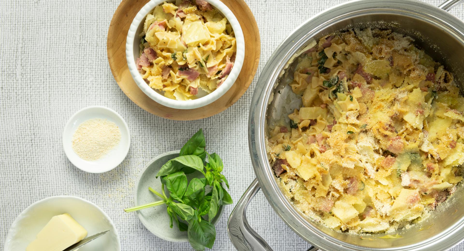 Gratinated cabbage pasta (Krautfleckerl)
