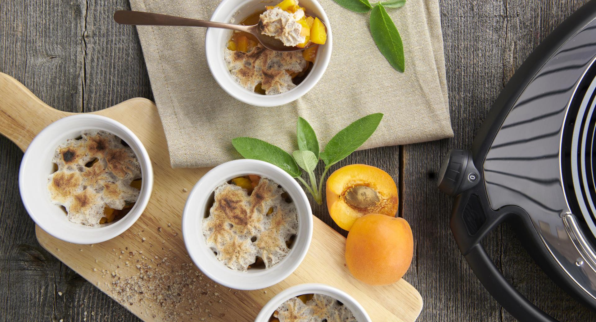 Apricots with almond meringue