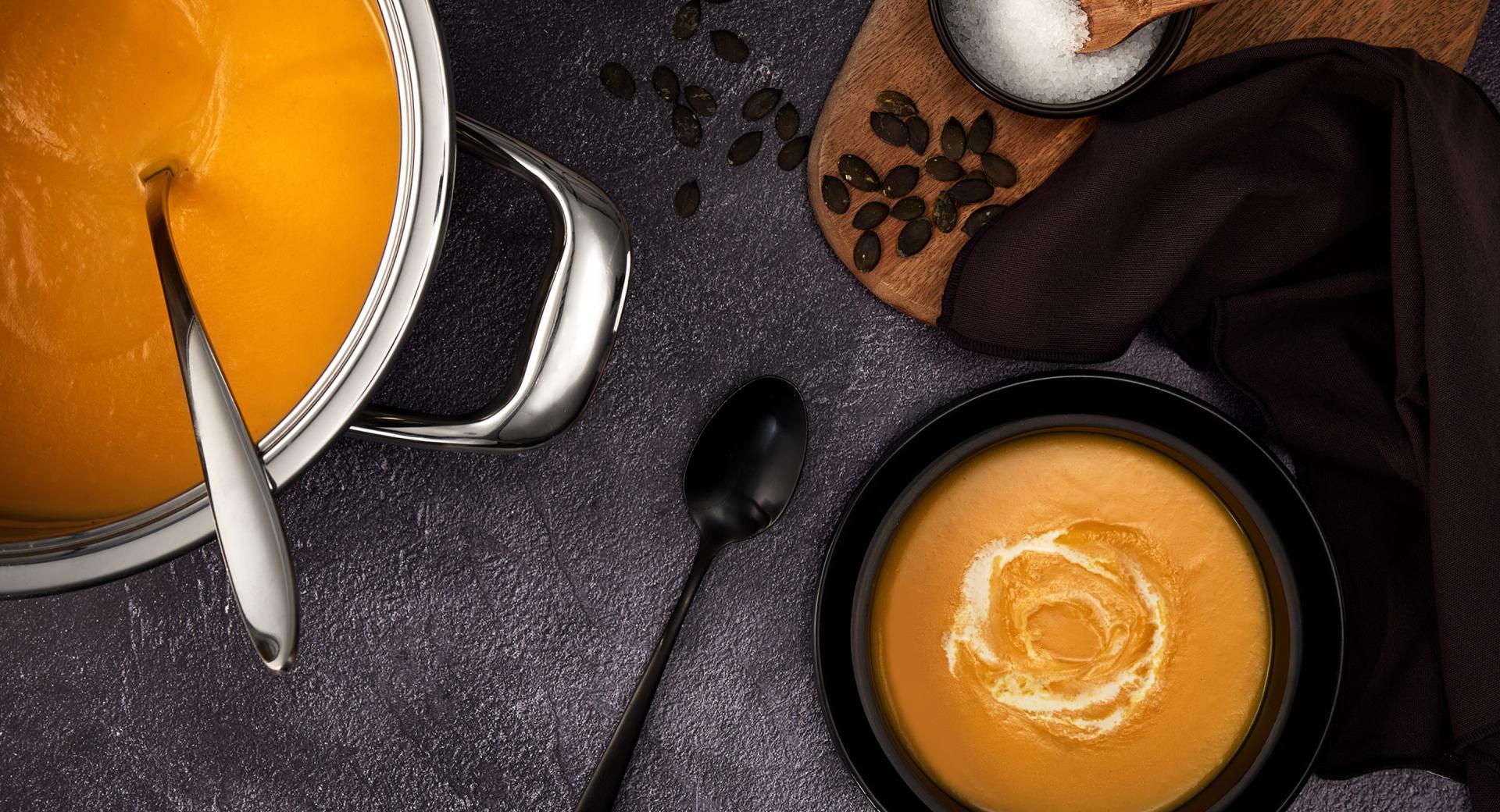 Pumpkin soup with amaretto