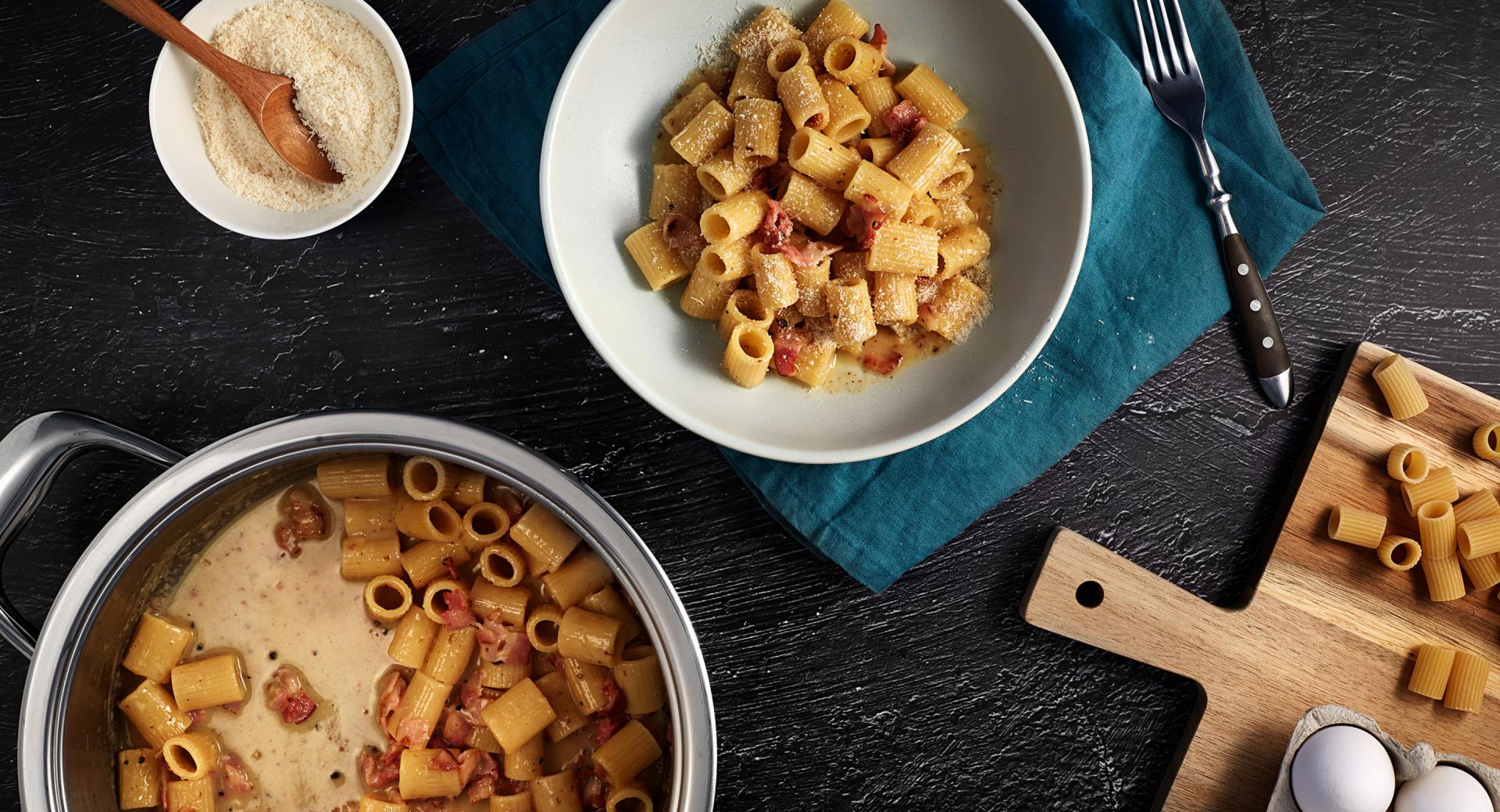 Pasta alla carbonara Pasta alla carbonara