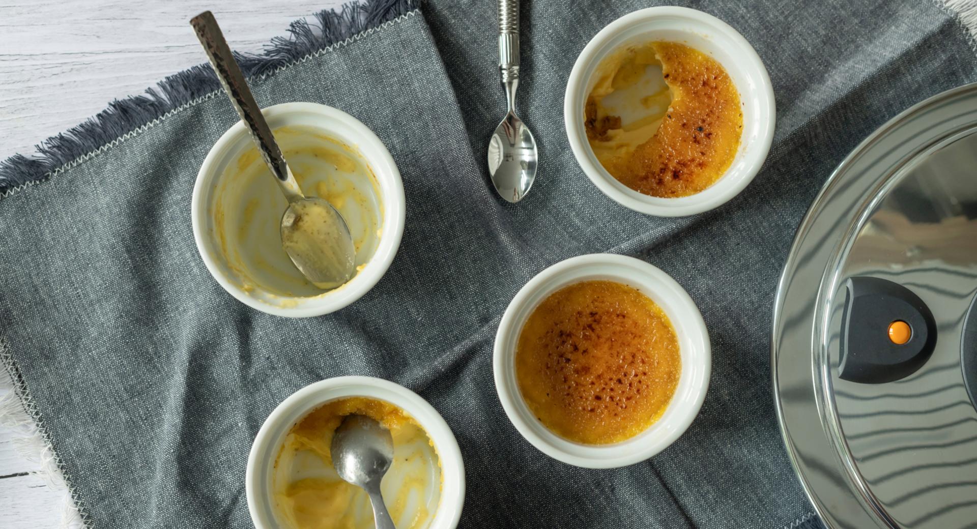 Crème brûlée (crema catalana) Crème brûlée (crema catalana)