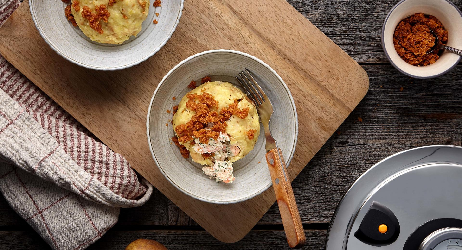 Potato and salmon dumplings