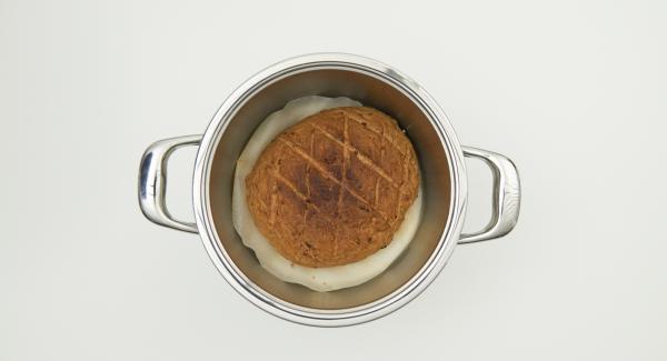 When time is up remove the bread from the pot and let it cool down on a cooling rack.