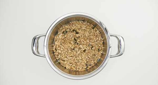 Place Navigenio overhead and set it at low level. Bake for approx. 30 seconds, stir Granola and repeat until a nice browning is achieved all around. Remove the granola from the pot and allow to cool.