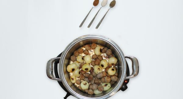 Add half a teaspoon of salt, the remaining cinnamon and black pepper. Stir slightly, add tomato puree, tomato paste, vinegar, 1 tbs spoon of olive oil, sumac, oregano. Mix well.