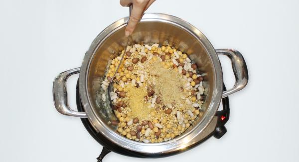 Filter the grain from water and add them, stir well about 3 minutes.