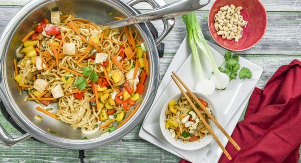 Asian noodles with tofu