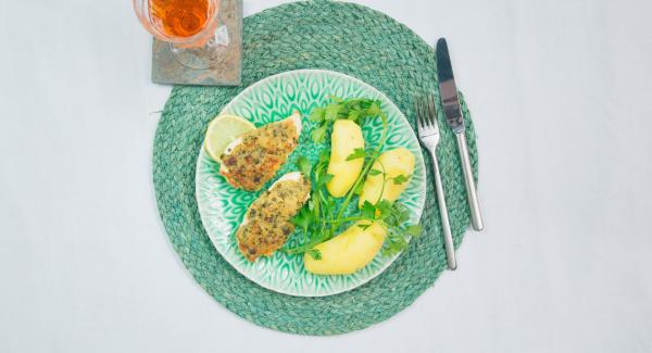 Chicken breast with lemon-parsley crust