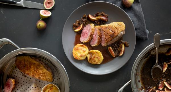 Duck breast with potato gratin and fig sauce