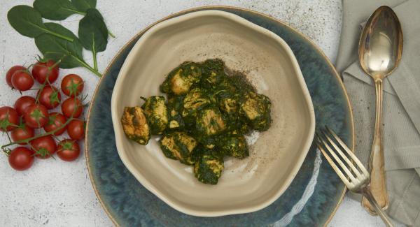 Indian chicken with spinach