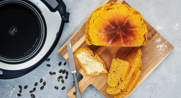 Pumpkin bread